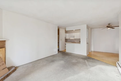 Kitchen Photo of 205 707 Hamilton Street, New Westminster, BC