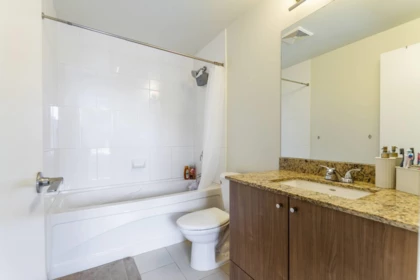 Primary Bathroom Photo of 806 280 Ross Drive, New Westminster, BC