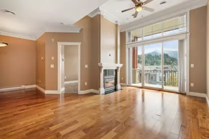Breakfast Nook Photo of 405A 45595 Tamihi Way, Chilliwack, BC