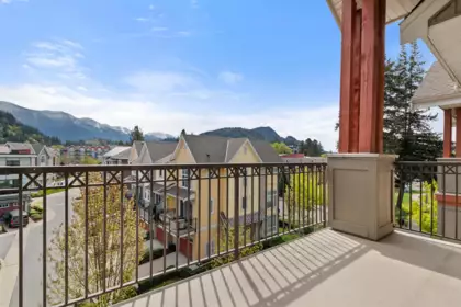 Powder Room Photo of 405A 45595 Tamihi Way, Chilliwack, BC