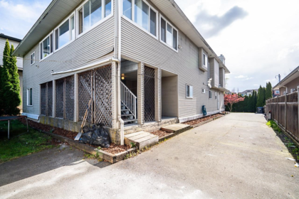 Staircase Photo of 319 Lawrence Street, New Westminster, BC