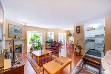 Breakfast Nook Photo of 301 2677 E Broadway, Vancouver, BC