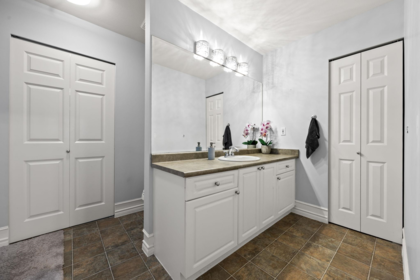 Primary Bathroom Photo of 20496 67 Avenue, Langley, BC