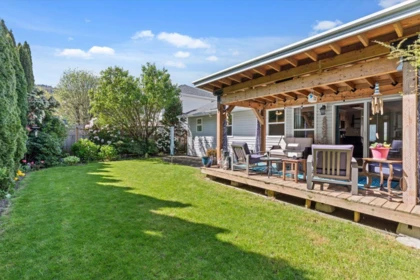 Front Yard Photo of 5648 Carter Road, Chilliwack, BC
