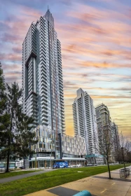 702 4458 Beresford Street, Burnaby, BC, Burnaby — Apartment/Condo for sale