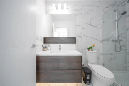 Guest Bathroom Photo of 702 4458 Beresford Street, Burnaby, BC