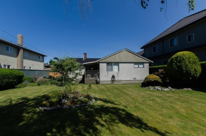 Laundry Room Photo of 7400 Broadmoor Boulevard, Richmond, BC