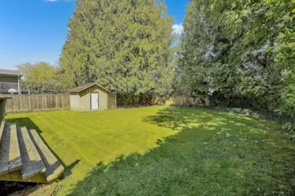 Mudroom Photo of 10236 125 Street, Surrey, BC