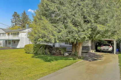 Office / Den Photo of 10236 125 Street, Surrey, BC