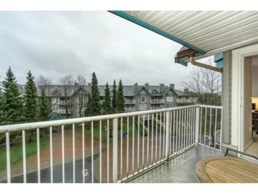 Breakfast Nook Photo of 303 15120 108 Avenue, Surrey, BC