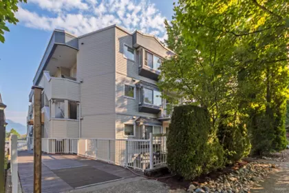 Loft / Bonus Room Photo of 401 2295 Pandora Street, Vancouver, BC