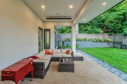 Garden / Landscaping Photo of 929 Canyon Boulevard, North Vancouver, BC