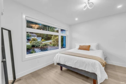 Mudroom Photo of 929 Canyon Boulevard, North Vancouver, BC