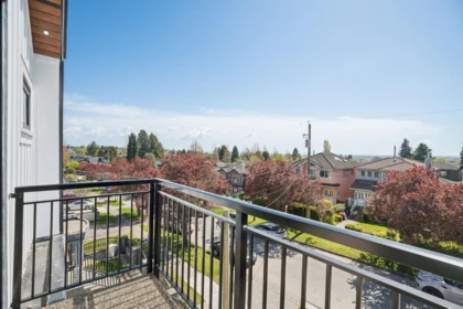 Backyard Photo of 1 1005 E 55th Avenue, Vancouver, BC