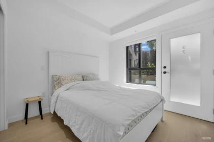 Guest Bathroom Photo of 37 530 W 28th Avenue, Vancouver, BC
