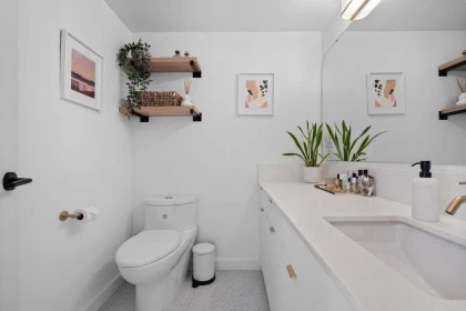 Basement Recreation Room Photo of 404 888 W 13th Avenue, Vancouver, BC