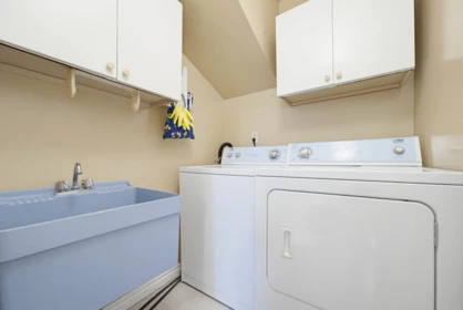 Hallway Photo of 4593 65a Street, Delta, BC