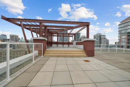 Garden / Landscaping Photo of 1012 933 Seymour Street, Vancouver, BC