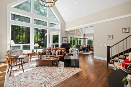 2732 Northcrest Drive, Surrey, BC, Surrey — Single Family Residence for sale