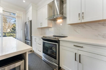 Kitchen Island Photo of 11 13898 64 Avenue, Surrey, BC