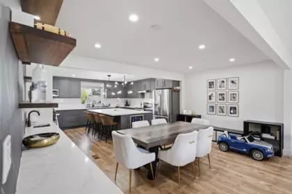 Kitchen Island Photo of 7096 E Brewster Drive, Delta, BC