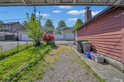 Garage Interior Photo of 3006 E 27th Avenue, Vancouver, BC