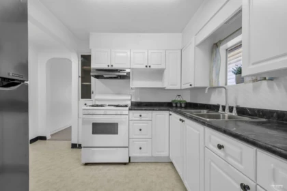 Primary Bedroom Photo of 3006 E 27th Avenue, Vancouver, BC