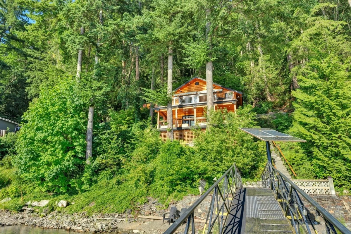 Family Room Photo of BLK D DL 355 Cascade Bay, Harrison Hot Springs, BC