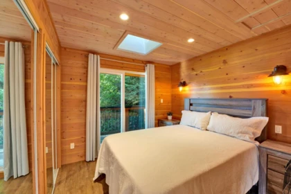 Powder Room Photo of BLK D DL 355 Cascade Bay, Harrison Hot Springs, BC