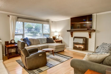 Primary Bedroom Photo of 19735 48 Avenue, Langley, BC