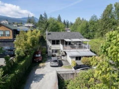 710 Gibsons Way, Gibsons, BC