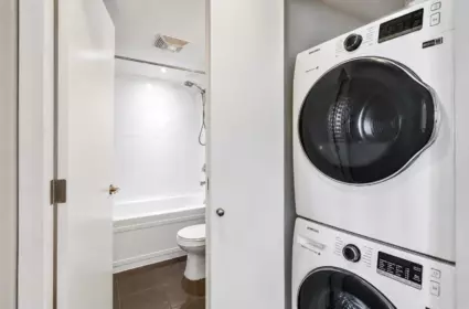 Primary Bathroom Photo of 3303 9981 Whalley Boulevard, Surrey, BC