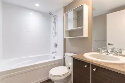 Walk-In Closet Photo of 3303 9981 Whalley Boulevard, Surrey, BC