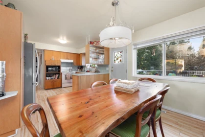 Kitchen Photo of 13890 Blackburn Avenue, White Rock, BC