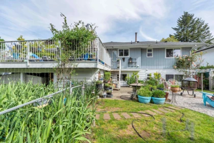 Laundry Room Photo of 13890 Blackburn Avenue, White Rock, BC