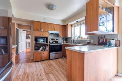 Primary Bedroom Photo of 13890 Blackburn Avenue, White Rock, BC