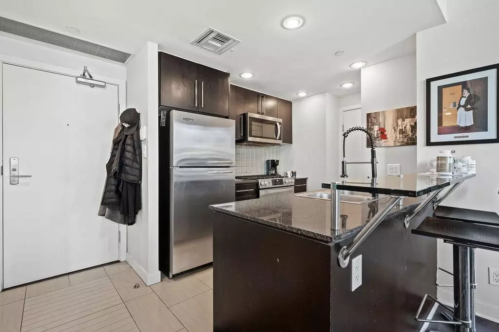 Exterior Rear Photo of 806 633 Kinghorne Mews, Vancouver, BC