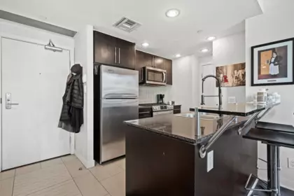 806 633 Kinghorne Mews, Vancouver, BC, Vancouver — Apartment/Condo for sale