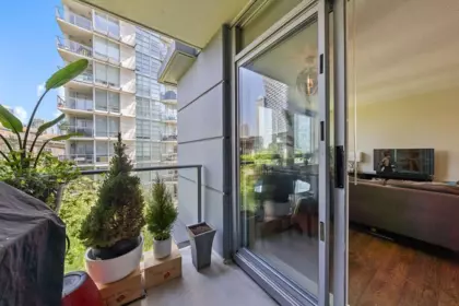 Guest Bathroom Photo of 806 633 Kinghorne Mews, Vancouver, BC