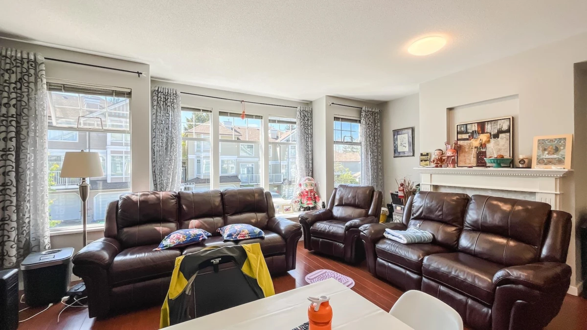 Family Room Photo of 60 5950 Oakdale Road, Burnaby, BC