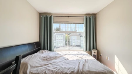 Office / Den Photo of 60 5950 Oakdale Road, Burnaby, BC