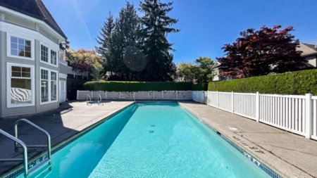 Swimming Pool Photo of 60 5950 Oakdale Road, Burnaby, BC