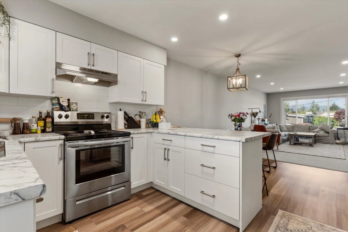 Dining Area Photo of 46675 Andrews Avenue, Chilliwack, BC