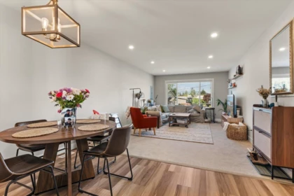 Breakfast Nook Photo of 46675 Andrews Avenue, Chilliwack, BC