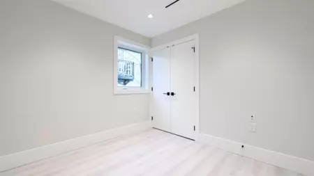 Entry Foyer Photo of 2373 W 7th Avenue, Vancouver, BC