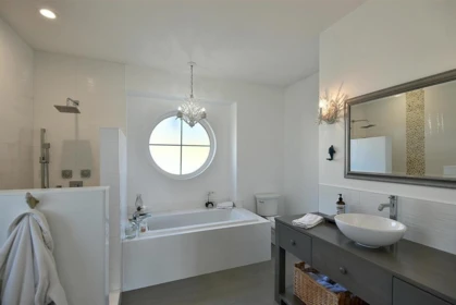 Guest Bathroom Photo of 605 Woodland Avenue, Gibsons, BC