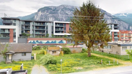 207 1336 Main Street, Squamish, BC, Squamish — Apartment/Condo for sale