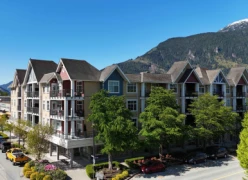 207 1336 Main Street, Squamish, BC