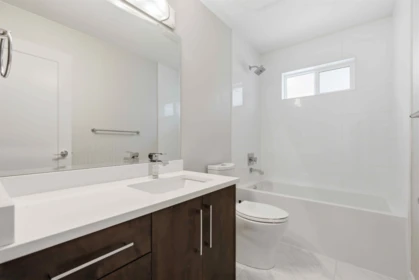 Entry Foyer Photo of 15871 28 Avenue, Surrey, BC