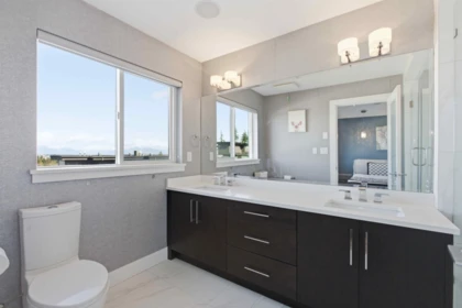 Guest Bathroom Photo of 15871 28 Avenue, Surrey, BC